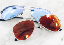 Load image into Gallery viewer, Pilot XL lifestyle