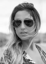 Load image into Gallery viewer, Aviatrix lifestyle