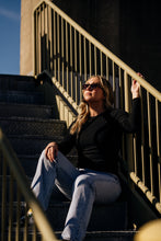 Load image into Gallery viewer, Mello (Tortoise Shell) lifestyle