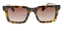 Load image into Gallery viewer, Mello (Tortoise Shell) lifestyle