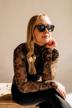 Load image into Gallery viewer, Burst  (Black) lifestyle